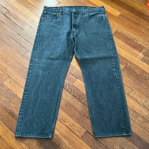 Levi’s 501 Gray Buttonfly Jeans Sz 40 - Picture 2 of 5